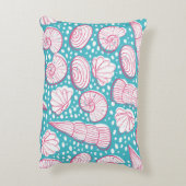 貝殻を使ったシームレスな海違う模様。ビンタグ アクセントクッション (裏面(縦))