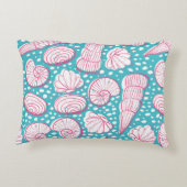 貝殻を使ったシームレスな海違う模様。ビンタグ アクセントクッション (裏面)