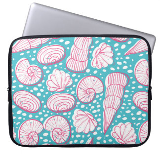 貝殻を使ったシームレスな海違う模様。ビンタグ ラップトップスリーブ