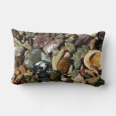 貝殻、岩、サンゴ自然写真 ランバークッション (裏面)