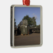 貨物の準備 メタルオーナメント (右)