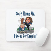 責めるな。俺はカマラに投票した！ – カマラリトル マウスパッド (マウス)