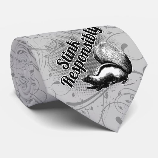 責任を持って首のネクタイを刺す ネクタイ (ロール)