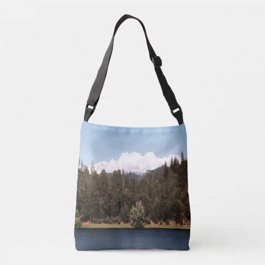 貯水池を春........ クロスボディバッグ (裏面)