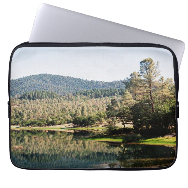 貯水池を表示….. ラップトップスリーブ (正面)
