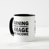 買物をする同輩は収入のマグを傷つけました マグカップ (正面左)