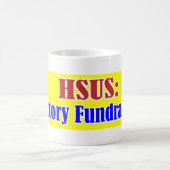 資金集めをしているAR BS コーヒーマグカップ (中央)