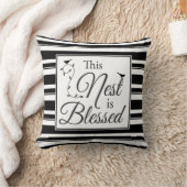 賛美された巣の白黒ストライプ及び鳥 クッション (ブランケット)