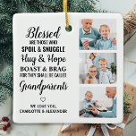 賛美パーソナライズされた3 Photo Collage セラミックオーナメント<br><div class="desc">祝の写真コラージュのオーナメントカスタム。このユニーク引用文の祖父母オーナメントは、誕生日、祖父母の日またはクリスマスのいずれでも完璧な贈り物である。私たちは、あなたの特別な記念写真の祖父母の贈り物が大切な記念の品になることを望ん来だ。..引用文賛美は、祖父母と呼ばれるものであるから、甘やかさ、ハグ&ホープ、ボースト&ブラグ。「私はあなたを愛し、孫の名前とあなたの写真の2つをパーソナライズお気に入りのする。枕は両面で、同じデザインの両側…写真と名前を変更するには、「このテンプレートをカスタマイズする」を参照。COPYRIGHT © 2020 Judy Burrows,  Black Dog Art - All Rights Reserved.賛美祖父母3パーソナライズされた枚フォトコラージュ陶製オーナメント</div>