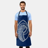 賛美ヴァージンメアリー、ホワイトレース、ネイビーブルー エプロン (着用した状態)