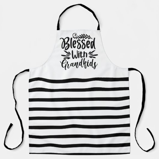 賛美子と エプロン (正面)