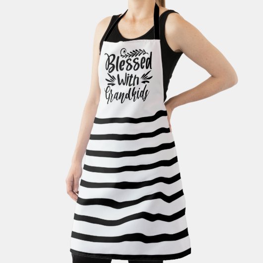 賛美子と エプロン (インサイチュ)