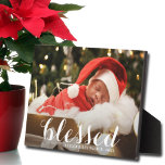 賛美Christmas Easel Back Frameless Photo フォトプラーク<br><div class="desc">この魅力的卓上の写真プラークは、あなたの写真のフレームレスディスプレイのための組み込みイーゼルをお気に入りの持つ。美しい白賛美い台本の単語（削除または変更が可能）および含めるその他の情報を特徴とする。贈り物や自分の与えために記念品を作りなさい。</div>
