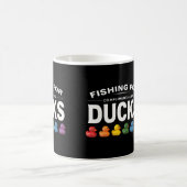 賛辞とアヒルのための魚釣り- ユーモアのある Rubbe コーヒーマグカップ (中央)
