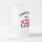 賢いラテンアメリカ系女性マグカップの特性 フロストグラスビールジョッキ (正面左)