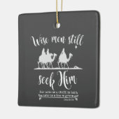 賢い人々は今も彼にクリスマスを求める セラミックオーナメント (左)