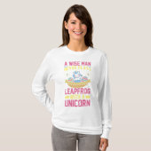 賢い人は一角獣(遊ユニコーン)でカエルを飛ばさない Tシャツ (正面フル)