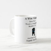 賢い女がかつてマグを言って黒いラブラドール コーヒーマグカップ (正面左)