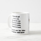 賢く古いフクロウのマグ コーヒーマグカップ (正面左)