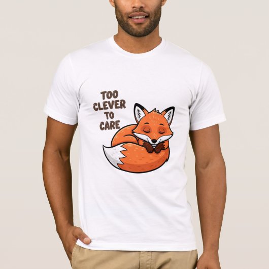 賢すぎる気に – 眠っているキツネイラストレーション Tシャツ (正面)