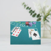 賭けテーブルのカードとチップ ポストカード (スタンド正面)