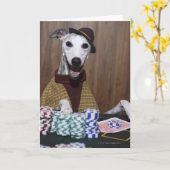 賭博のテーブルのWhippet服を着せられた犬 カード (黄色い花)