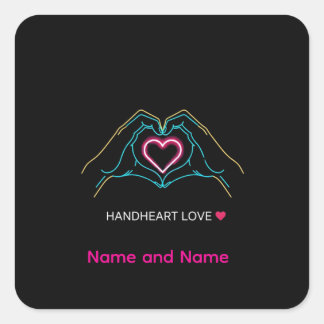 贅沢なリアルなカップルが手をつないで金色の指輪をつけている スクエアシール