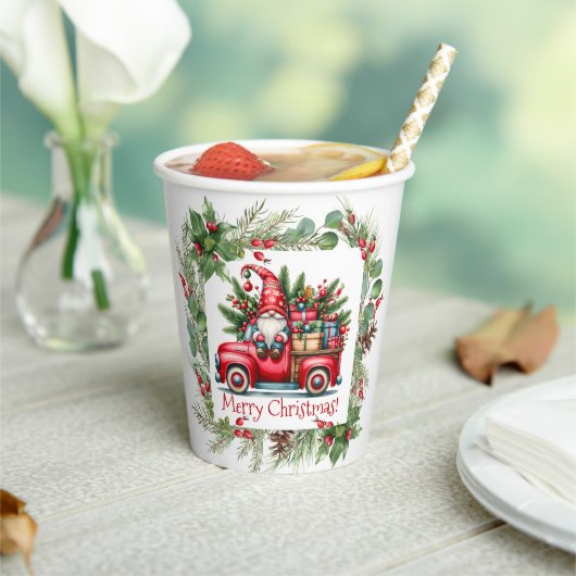 贈り物でいっぱいの赤トラックの格言 紙コップ (インサイチュ)