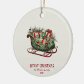 贈り物と緑のあるヴィンテージクリスマスそり セラミックオーナメント (左)