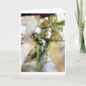 贈り物は包まれたクリスマスに飾る カード (正面)