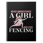 贈り物を愛する少女を決して過小評価しない ノートブック (正面)