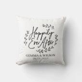 贈り物を投げパーソナライズされたた後結婚楽しく クッション (正面)