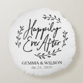 贈り物を投げパーソナライズされたた後結婚楽しく ラウンドクッション (裏面)