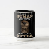 贈り物 私の人間の衣装|私は本当にオッターである ツートーンマグカップ (中央)
