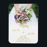 贈結婚り物-カラフルの花結婚束 マグネット<br><div class="desc">贈結婚り物-カラフルの花束結婚を持つバラ。

名前、地域、日付は、テンプレートで調整できます。

ベアトリス·ペレス·モヤの写真</div>