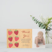 赤いいちごのベビーは写真カード感謝していしています サンキューカード (スタンド正面)