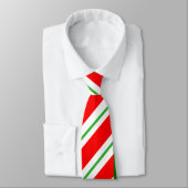 赤いおよび緑のストライプのなタイ ネクタイ (タイ)