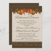 赤いおよび茶色の秋の葉のリハーサルの夕食 招待状 (正面/裏面)