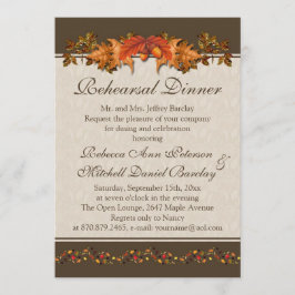 赤いおよび茶色の秋の葉のリハーサルの夕食 招待状