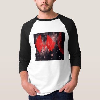 赤いこうもりのTシャツ Tシャツ