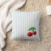 赤いさくらんぼの青ストライプいパターン クッション (ブランケット)