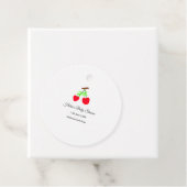 赤いさくらんぼグリーンボウ追加の名前日付ベビーシャワー フェイバータグ (インサイチュ)