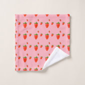 赤いちご柄ピンク美しい バスタオルセット (ウォッシュタオル)