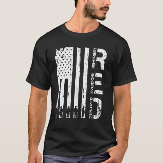赤いものは誰でも軍の配備を覚えてもらうための金曜日の意味 Tシャツ (正面)