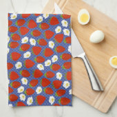 赤いイチゴとネイビー・ホワイトのバスケット織り背景 キッチンタオル (四つ折り)