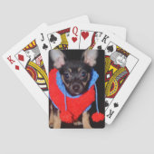 赤いウールのセーターを着た可愛い子犬 トランプ (裏面)