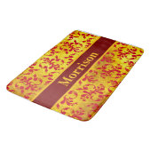 赤いエレガントダマスクと金ゴールドテクスチャ バスマット (アングル)