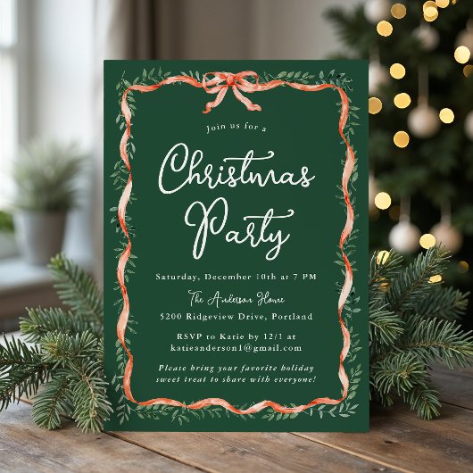 赤いエレガントリボンと緑のクリスマスパーティー 招待状