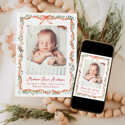 赤いエレガントリボンと緑のフォト誕生 案内状