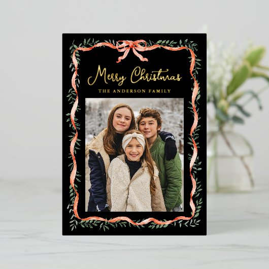 赤いエレガントリボンと緑の黒2枚の写真 箔シーズンカード (立ち正面)